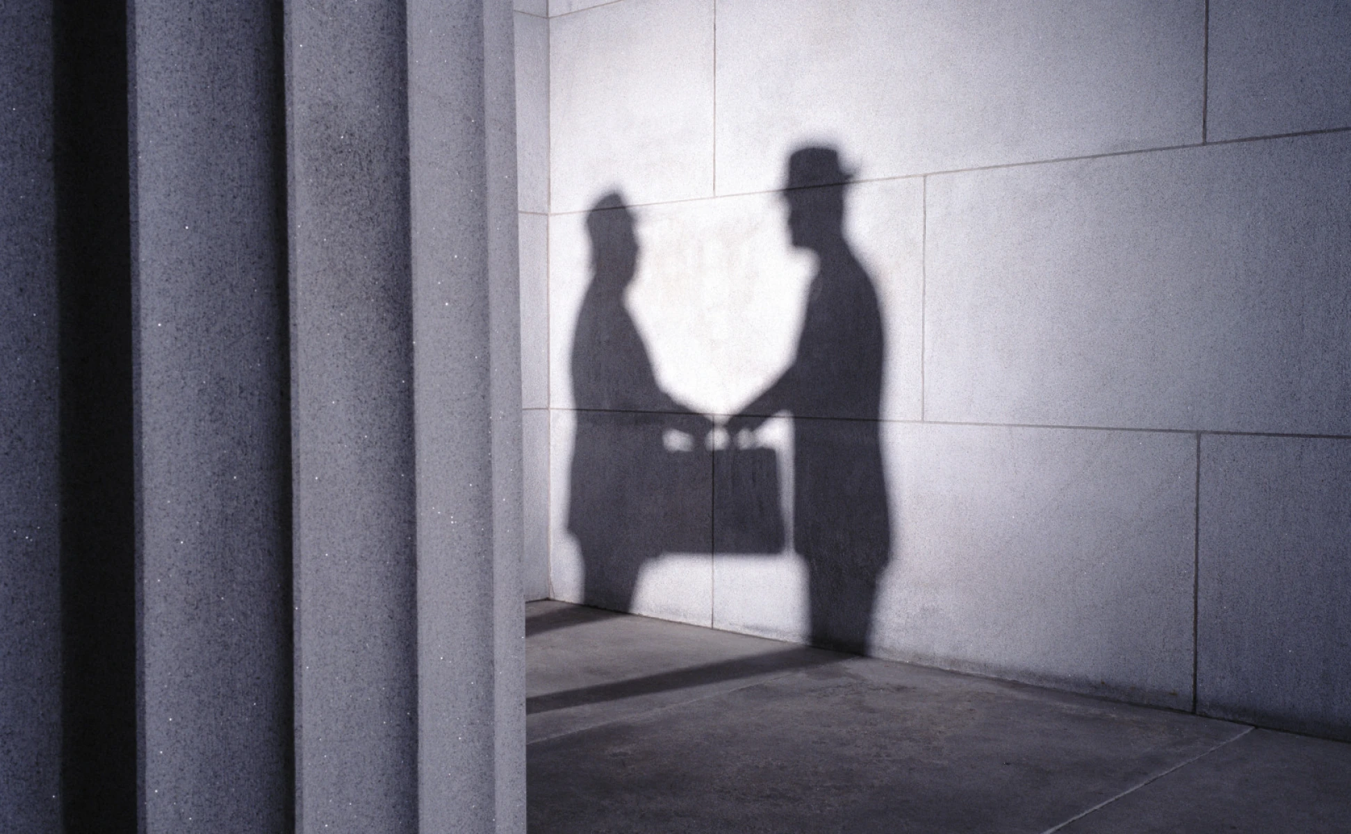 Starptautiskā PVN krāpšanas lietā piedzen 2,68 miljonus eiro un piemēro cietumsodus