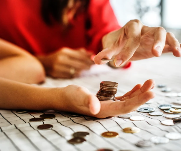 Piemaksas šogad var noteikt 20 procentu apmērā no amatpersonai (darbiniekam) noteiktās mēnešalgas