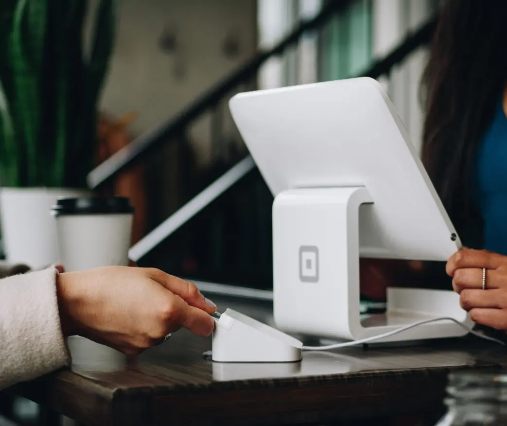 Komisija atbalsta prasību, ka saziņai ar patērētājiem jānotiek latviešu valodā