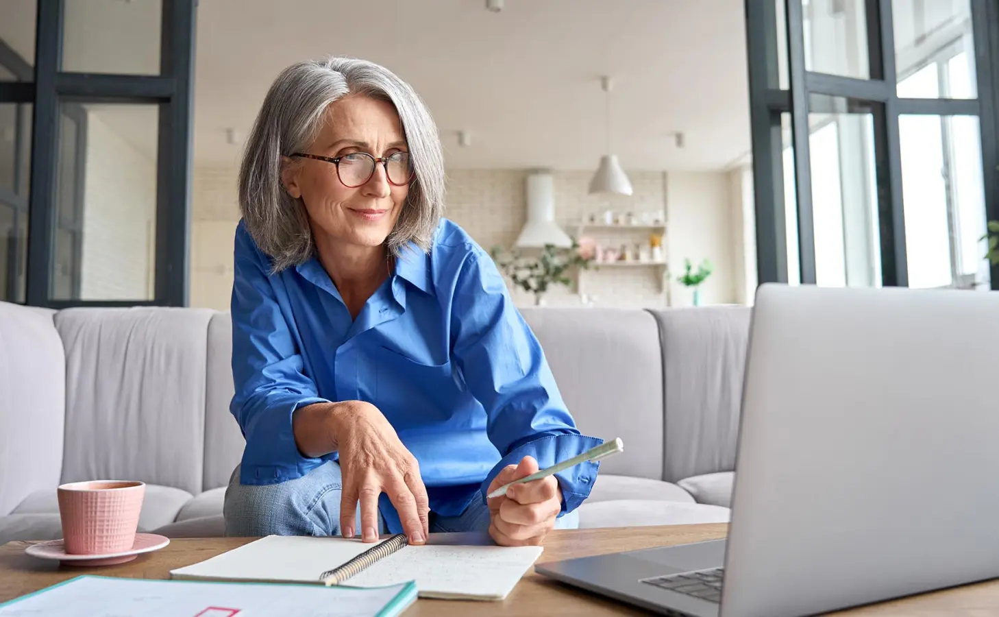 Lai sekotu Lietuvas piemēram pensijas otrā līmeņa izmaksai, Latvijā būtu jāpaaugstina darbaspēka nodokļi