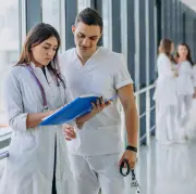 Aicina precizēt Darba likuma normas par svētku dienu apmaksu summētā darba laika darbiniekiem