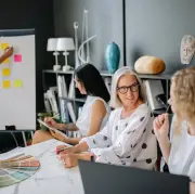 Kā Latvijā darbinieki izmanto savas prasmes un kā tās var ietekmēt atalgojumu?