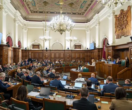 Grozījumus iedzīvotāju ienākuma nodokļa regulējumā pirmajā lasījumā atbalsta arī Saeima