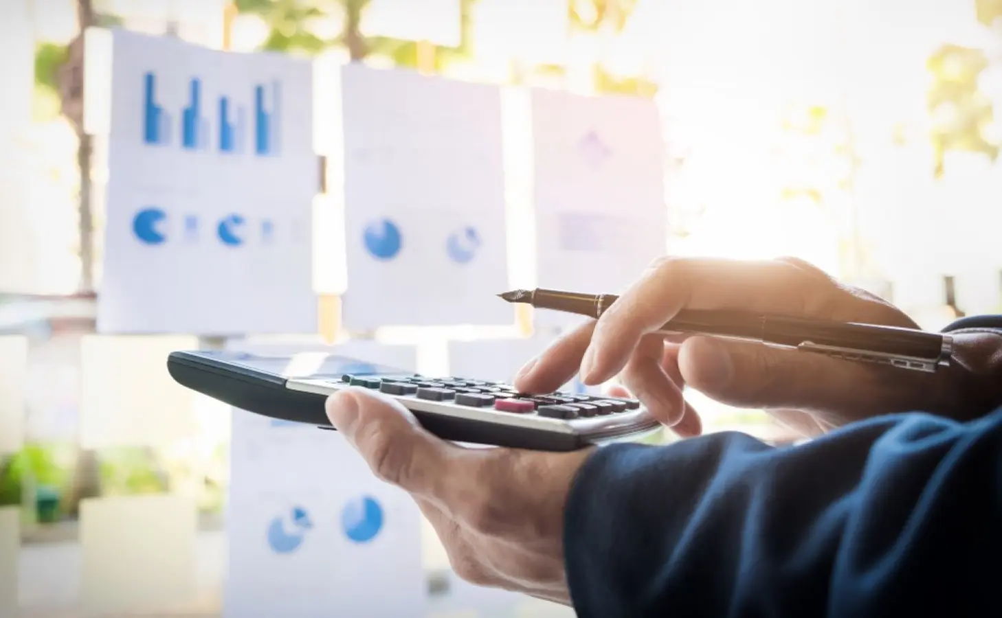 Nodokļu ieņēmumi gada pirmajā ceturksnī pieauguši, taču ir mazāki par plānoto