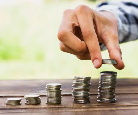 Minimālo mēneša darba algu nākamgad paredz noteikt kā iepriekš plānots - 820 eiro