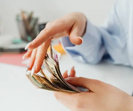 Kopējais darbinieku atalgojums valstī 2025. gadā pieaudzis par 6,4%