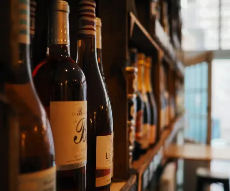 VID sniedz zaļo gaismu alkohola pasūtīšanai ar QR kodiem