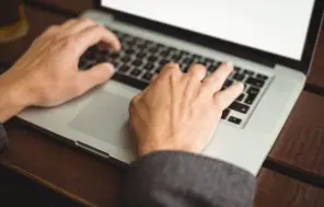 Ko tiesa nosprieda par ziņu rakstīšanu bankas maksājumu uzdevumos?