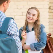 Kā palīdzēt skolēnam vasarā nopelnīt par 140 eiro vairāk