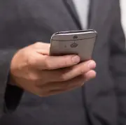 SIM karšu reģistrācijas iecere iestrēgst diskusijās un tiek atlikta uz nākamo sēdi