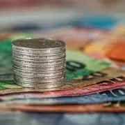 Iedzīvotāji iesniegumu VID automātiskai pārmaksātā nodokļa atmaksai var iesniegt līdz 30. septembrim