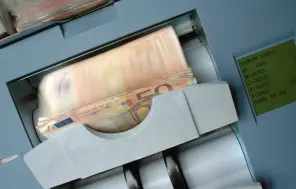 Nodokļu parādi valstī pieaug, bet reāli piedzenami ir mazāk nekā trešdaļa no kopējā nodokļu parāda