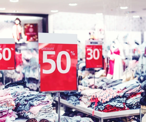 Tirgotāji nepareizi piemēro atlaidi no 30 dienu zemākās cenas