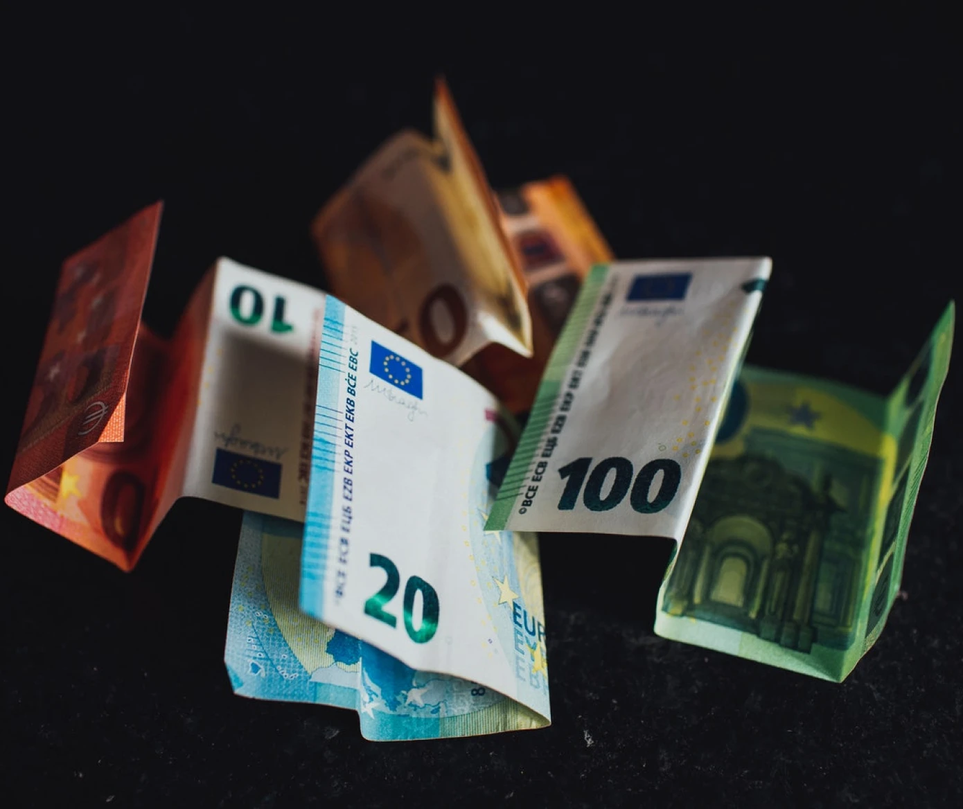 Valūtu tirdzniecības uzņēmumiem – elastīgāks klientu izpētes slieksnis un uz risku balstīta pieeja