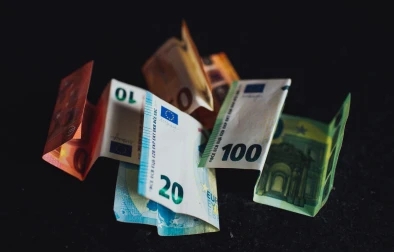 Valsts varētu pārņemt banku slēgtajos kontos nepieprasītos finanšu līdzekļus