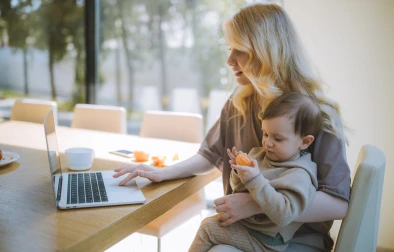 Kā minimimālās algas un neapliekamā minimuma izmaiņas ietekmē darbiniekus un darba devējus?
