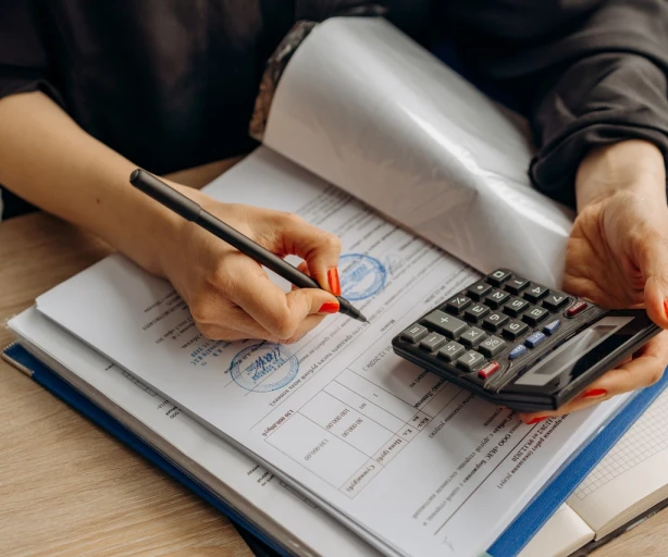 Maksājuma uzdevums un bankas izdruka: Kā tos pareizi izmantot kā attaisnojuma dokumentus?