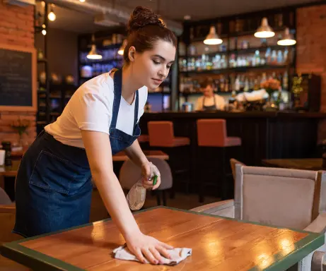 NVA sāk darba devēju pieteikumu pieņemšanu skolēnu nodarbināšanai 2026. gada vasarā