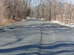 Siltā laika dēļ tiek ieviesti sezonālie kravas autopārvadājumu ierobežojumi