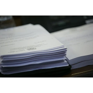 Saeima vakarnakt pēc 16 stundu darba pieņēma 2014.gada valsts budžetu