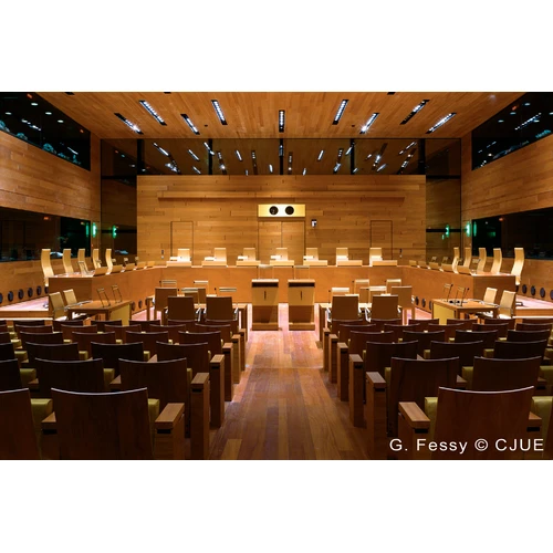 Lietā par ārvalsts nolēmuma atzīšanu Latvijā Senāts vērsies Eiropas Savienības Tiesā