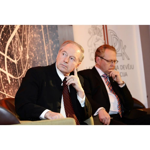 LDDK: Koalīcija uz valsts simtgadi vēlas samazināt ieņēmumus darba ņēmējiem