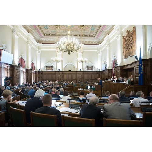 12.Saeima pieņēmusi 990 likumus