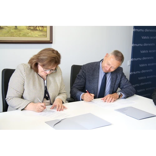 VID un Veselības aprūpes darba devēju asociācija paraksta sadarbības memorandu