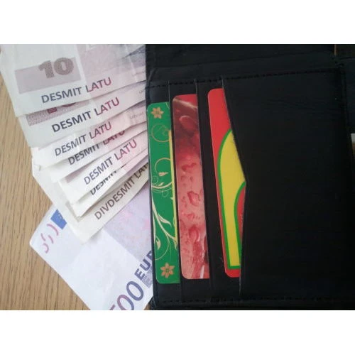 Apstiprināti valsts pamatbudžeta un valsts speciālā budžeta bāzes izdevumi turpmākajiem trim gadiem