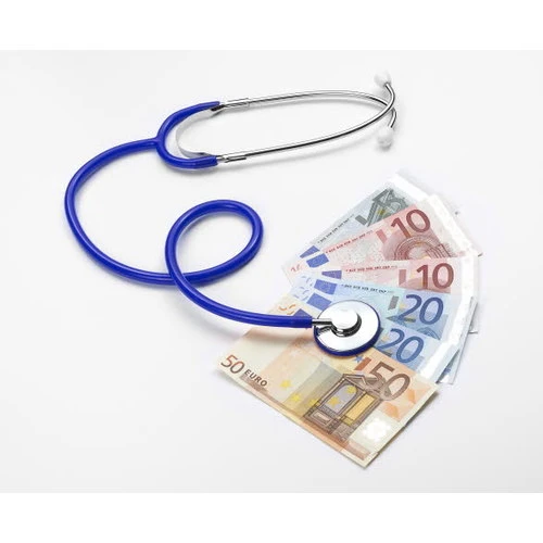 Skaidras naudas darījumi būs jādeklarē jau no 1000 latiem