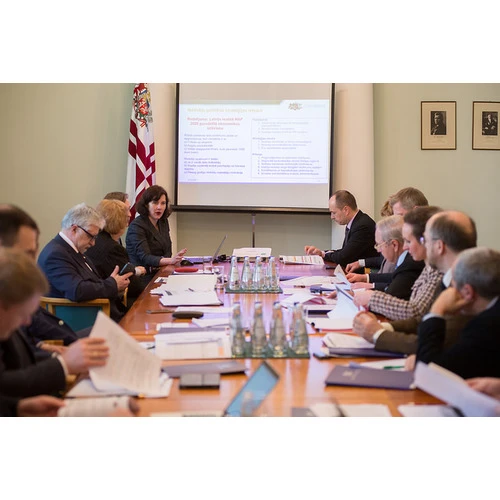 Darbu uzsākusi Nodokļu reformu vadības grupa