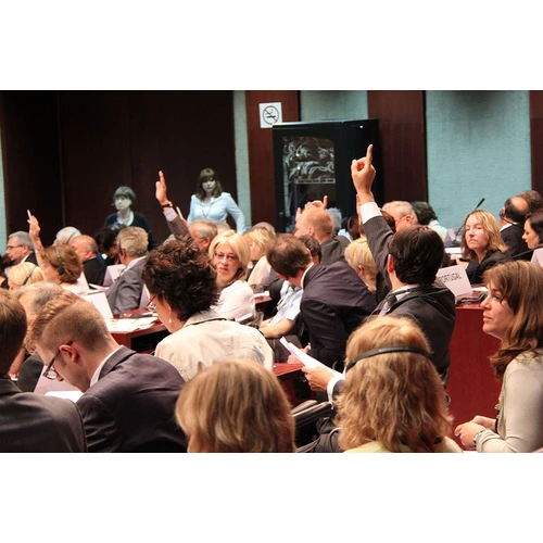 Pašvaldības referendumu iedzīvotāji varēs ierosināt arī par domes atlaišanu