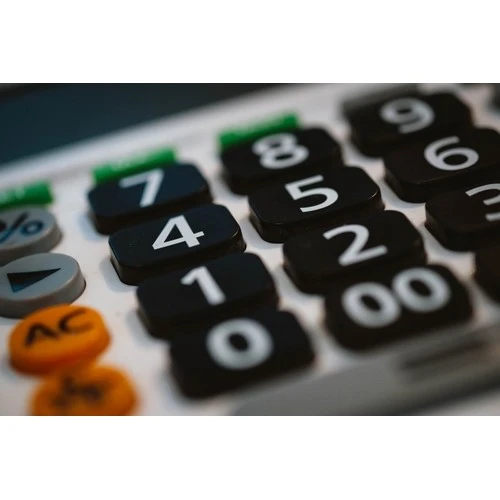 Strauji samazinājies "čaulas kompāniju" skaits Latvijas banku klientu vidū