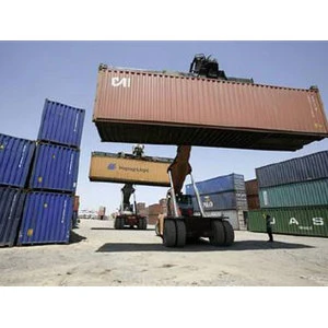 Ekonomisko sankciju un rubļa vērtības krituma dēļ ievērojami samazinājies pārtikas eksports uz Krieviju