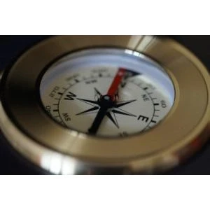 Kompass, kas palīdzēs uzzināt par banku un apdrošināšanas sabiedrību būtiskākajiem rādītājiem