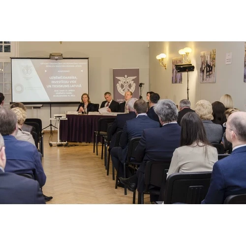 Ārvalstu investoriem Latvijā pamatotas bažas rada situācija tiesiskuma jomā