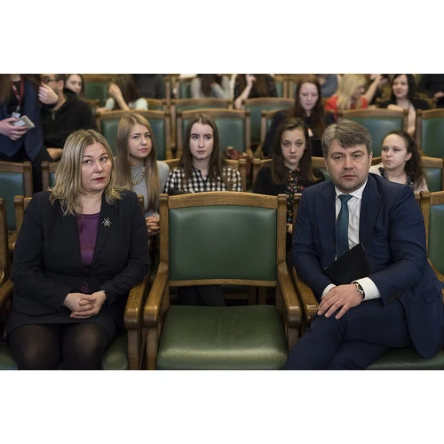 Saeima tiesībsarga amatā atkārtoti apstiprinājusi Juri Jansonu