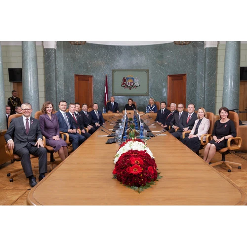 Premjers izvērtē paveikto gada laikā (video), Valsts prezidents norāda arī uz trūkumiem