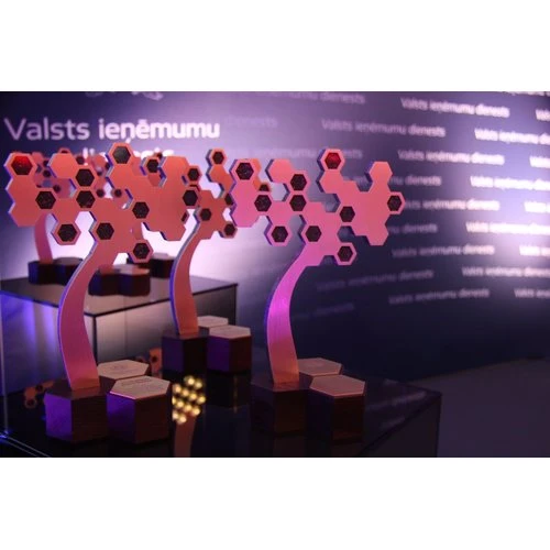 VID apbalvojis Latvijas lielākos nodokļu maksātājus 2018.gadā