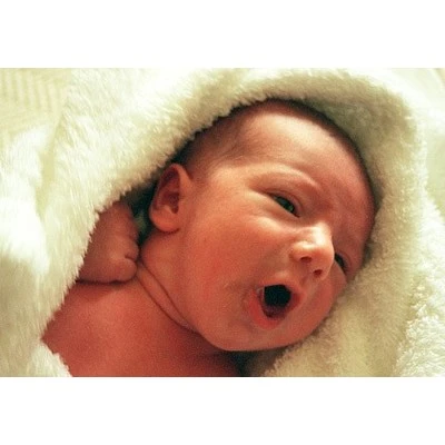 Tiesību aktu nepilnības liedz sievietēm saņemt valsts apmaksātu plānotu mājdzemdību palīdzību