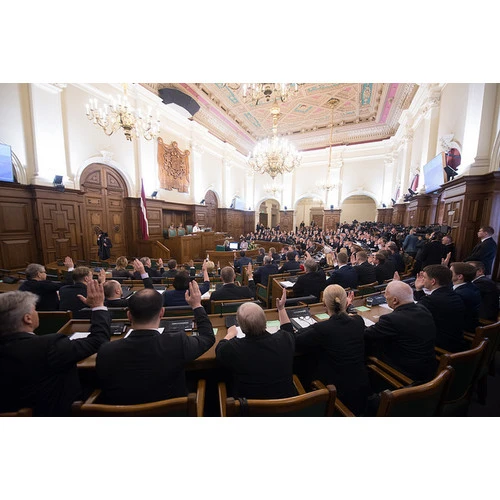 12.Saeima sākusi darbu, pirmoreiz parlamentārā darba pieredzi apgūs 31 deputāts