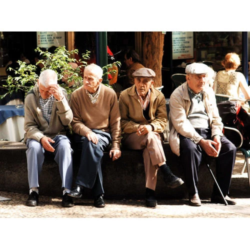 No 1. oktobra vēlas noteikt jaunu kārtību ikmēneša piemaksai pie vecuma pensijas