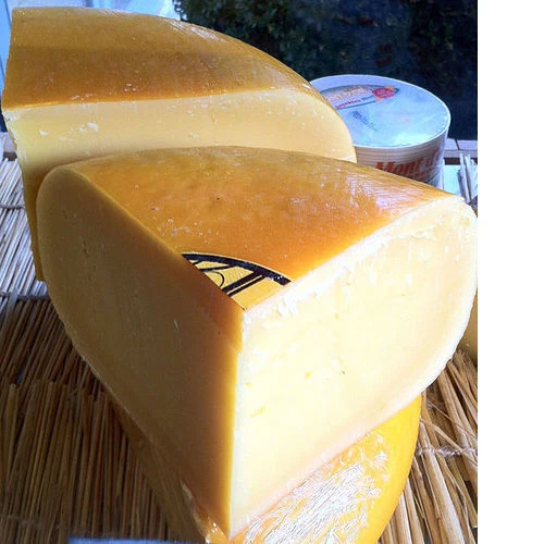 PVD soda uzņēmumu par patērētāju maldināšanu, siera izstrādājumu izplatot kā sieru