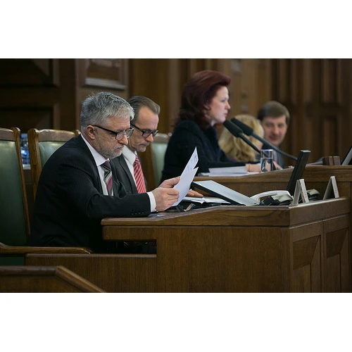 Saeima pieņem jaunu likumu, kas noteiks rīcību ārkārtējās situācijās un izņēmuma stāvoklī