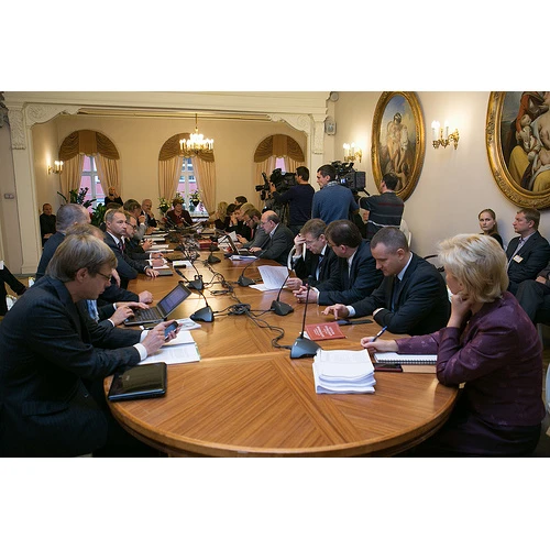 Juridiskajā komisijā konceptuāls atbalsts Satversmes preambulas projektam 