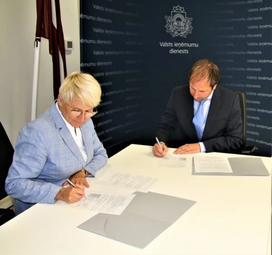 Transportlīdzekļu tirgošanas nozare vienojas par sadarbību ar Valsts ieņēmumu dienestu