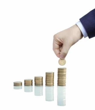 Pētījums: Gada kopējā alga Latvijā ir palielinājusies vidēji par 6,0%