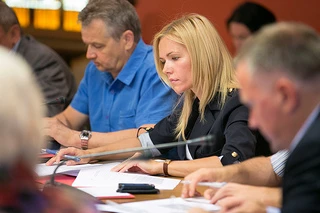 Saeimas komisija konceptuāli atbalsta jaunu Arodbiedrību likumu