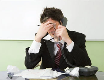 Pieņem MK noteikumus, kas regulē parādu piedzinēju darbību