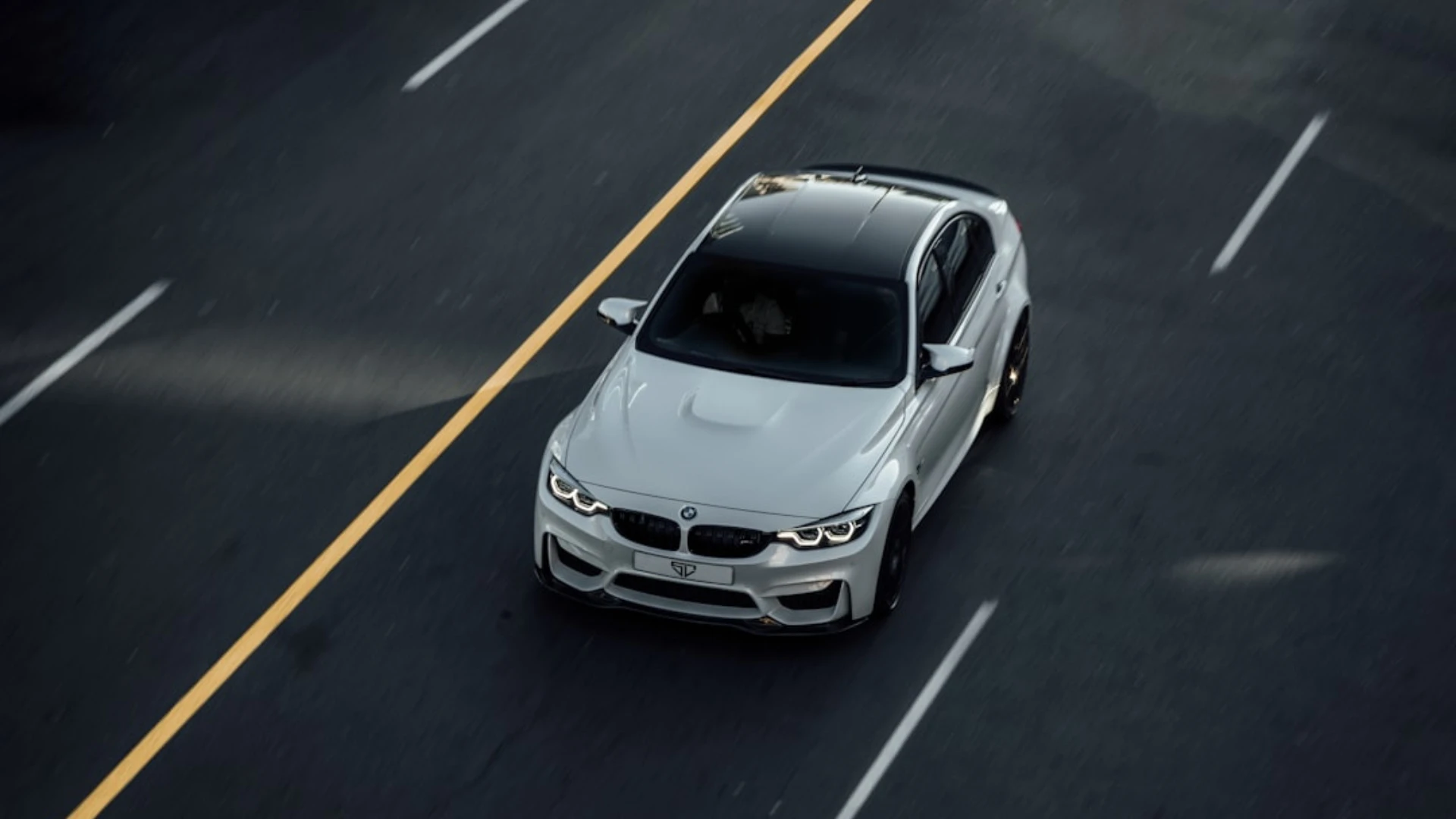 Varētu noteikt atsavināšanas lieguma periodu arī vecākām automašīnām